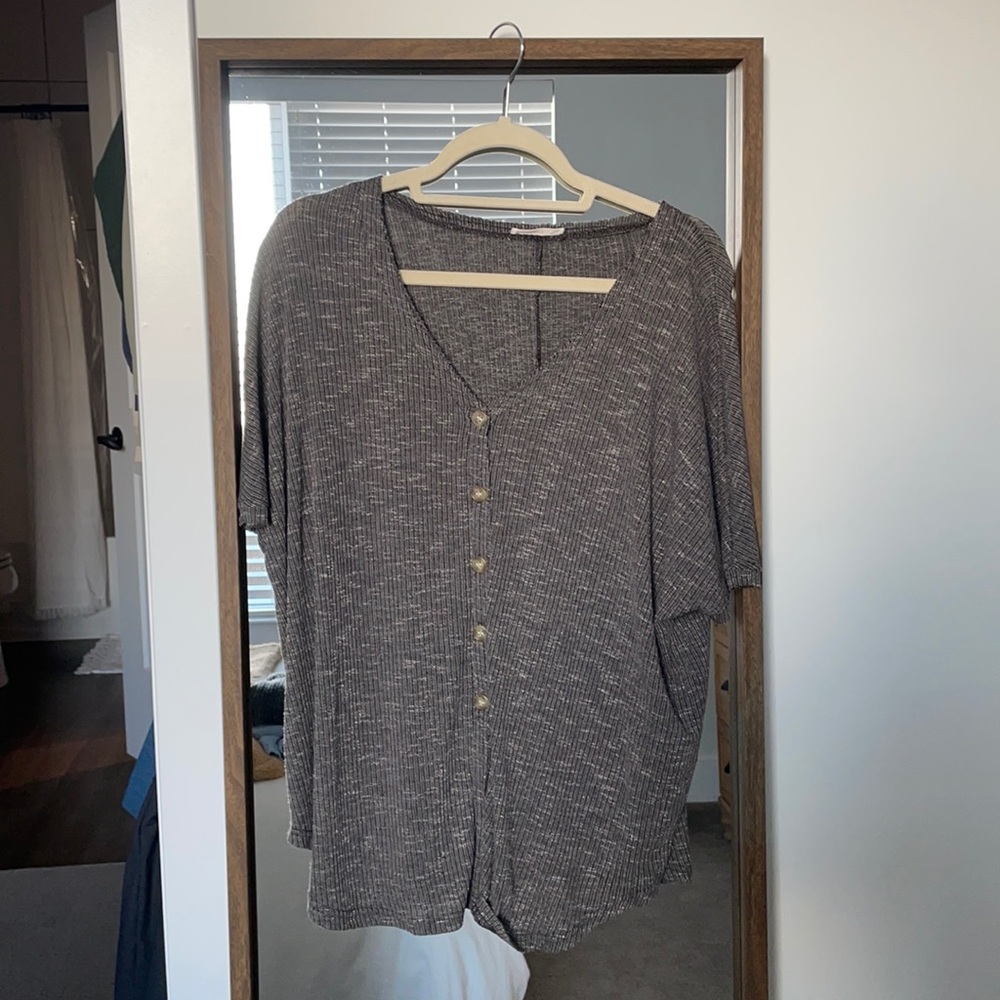 Clad & Cloth Top Small